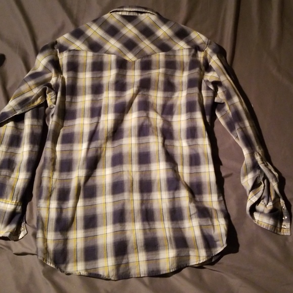 Mens Wrangle button down - Picture 3 of 3